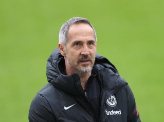 Will vor dem Wechsel nach Gladbach noch mit Eintracht Frankfurt die Champions League erreichen: Trainer Adi Hütter. Foto: Jan Woitas/dpa-Zentralbild/dpa Will vor dem Wechsel nach Gladbach noch mit Eintracht Frankfurt die Champions League erreichen: Trainer Adi Hütter. Foto: Jan Woitas/dpa-Zentralbild/dpa