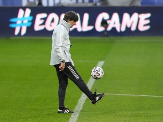 Bundestrainer Joachim Löw kann nun vor der EM früher mit den Bayern-Profis planen. Foto: Stefan Constantin/dpa Bundestrainer Joachim Löw kann nun vor der EM früher mit den Bayern-Profis planen. Foto: Stefan Constantin/dpa