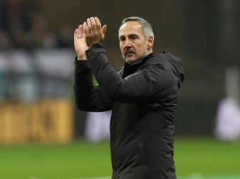 Scheidender Eintracht-Trainer Hütter steht in der Kritik Scheidender Eintracht-Trainer Hütter steht in der Kritik