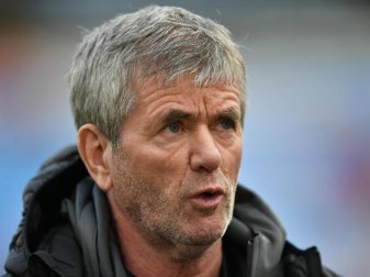 Die Aussagen von Kölns Trainer Friedhelm Funkel hatten im Internet für Wirbel gesorgt. Foto: Martin Meissner/AP-Pool/dpa Die Aussagen von Kölns Trainer Friedhelm Funkel hatten im Internet für Wirbel gesorgt. Foto: Martin Meissner/AP-Pool/dpa