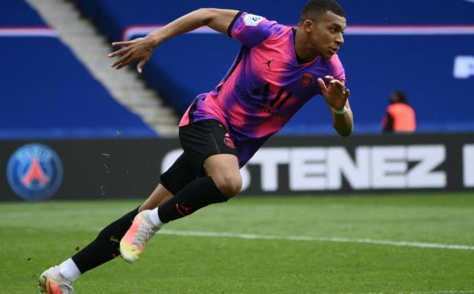 Kylian Mbappe verhalf Paris mit zwei Toren zum Sieg