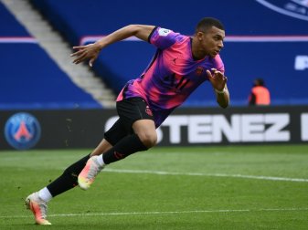 Kylian Mbappe verhalf Paris mit zwei Toren zum Sieg Kylian Mbappe verhalf Paris mit zwei Toren zum Sieg