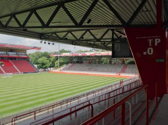 Unweit der Alten Försterei eröffnet der 1. FC Union ein Corona-Testzentrum. Foto: picture alliance / dpa Unweit der Alten Försterei eröffnet der 1. FC Union ein Corona-Testzentrum. Foto: picture alliance / dpa