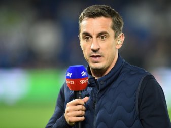 Gary Neville beklagt "Gier" der englischen Klubs Gary Neville beklagt "Gier" der englischen Klubs