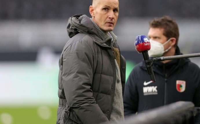 Herrlich und der FCA treffen auf Eintracht Frankfurt