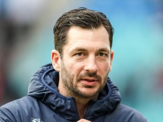 Hat keinen Zeitplan bei der Rückkehr nach Deutschland: Dynamo Moskaus Trainer Sandro Schwarz. Foto: Jan Woitas/dpa-Zentralbild/dpa Hat keinen Zeitplan bei der Rückkehr nach Deutschland: Dynamo Moskaus Trainer Sandro Schwarz. Foto: Jan Woitas/dpa-Zentralbild/dpa