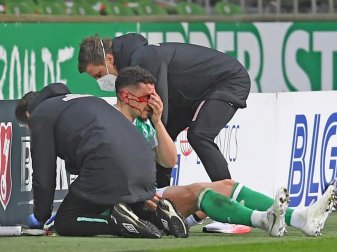 Brach sich gegen Mainz das Nasenbein: Milos Veljkovic. Foto: Carmen Jaspersen/dpa Brach sich gegen Mainz das Nasenbein: Milos Veljkovic. Foto: Carmen Jaspersen/dpa