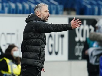 Stellt sich schützend vor seine Mannschaft: Gladbach-Coach Marco Rose. Foto: Uwe Anspach/dpa Stellt sich schützend vor seine Mannschaft: Gladbach-Coach Marco Rose. Foto: Uwe Anspach/dpa