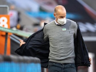 Augsburgs Trainer Heiko Herrlich steht nach der Niederlage gegen Köln vor dem Aus. Foto: Matthias Balk/dpa Augsburgs Trainer Heiko Herrlich steht nach der Niederlage gegen Köln vor dem Aus. Foto: Matthias Balk/dpa