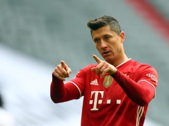 Kommt Bayern-Stürmer Robert Lewandowski noch auf die 40-Tore-Marke?. Foto: Matthias Schrader/AP POOL/dpa Kommt Bayern-Stürmer Robert Lewandowski noch auf die 40-Tore-Marke?. Foto: Matthias Schrader/AP POOL/dpa