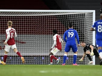 Arsenal-Keeper Bernd Leno lenkte den Ball ins eigene Tor. Foto: Michael Regan/Pool Getty/AP/dpa Arsenal-Keeper Bernd Leno lenkte den Ball ins eigene Tor. Foto: Michael Regan/Pool Getty/AP/dpa