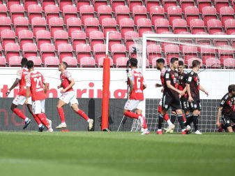 Mainz 05 vermasselte dem FC Bayern die vorzeitige Meisterschaft. Foto: Tom Weller/dpa-Pool/dpa