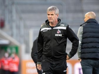 Bleibt dabei: Nach dem Saisonende ist für Friedhelm Funkel beim 1. FC Köln wieder Schluss. Foto: Matthias Balk/dpa Bleibt dabei: Nach dem Saisonende ist für Friedhelm Funkel beim 1. FC Köln wieder Schluss. Foto: Matthias Balk/dpa