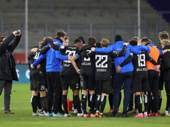 Der 1. FC Magdeburg bezwingt den Aufsteiger VfB Lübeck Der 1. FC Magdeburg bezwingt den Aufsteiger VfB Lübeck