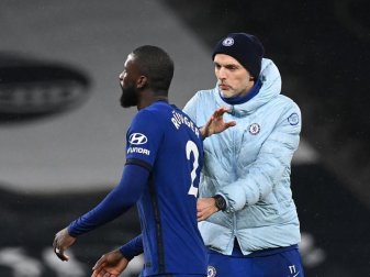 Trainer Thomas Tuchel (r) und Antonio Rudiger treffen mit dem FC Chelsea auf Real Madrid. Foto: Neil Hall/PA Wire/dpa Trainer Thomas Tuchel (r) und Antonio Rudiger treffen mit dem FC Chelsea auf Real Madrid. Foto: Neil Hall/PA Wire/dpa