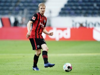 Martin Hinteregger bekommt keine Strafe von Frankfurt Martin Hinteregger bekommt keine Strafe von Frankfurt