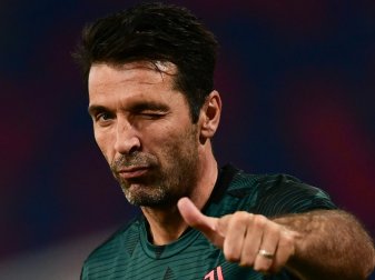 Gianluigi Buffon denkt an die Nachwuchskeeper Gianluigi Buffon denkt an die Nachwuchskeeper