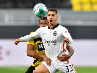 Hat offenbar das Interesse von Real Madrid geweckt: Eintracht-Torjäger André Silva. Foto: Martin Meissner/Pool AP/dpa Hat offenbar das Interesse von Real Madrid geweckt: Eintracht-Torjäger André Silva. Foto: Martin Meissner/Pool AP/dpa