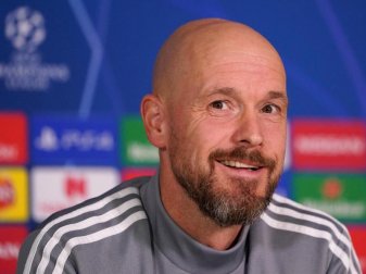 Hat seinen Vertrag bei Ajax Amsterdam verlängert: Trainer Erik ten Hag. Foto: Tess Derry/PA Wire/dpa Hat seinen Vertrag bei Ajax Amsterdam verlängert: Trainer Erik ten Hag. Foto: Tess Derry/PA Wire/dpa