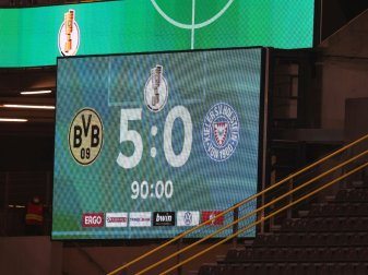 Dortmund spaziert ins DFB-Pokal-Finale Dortmund spaziert ins DFB-Pokal-Finale
