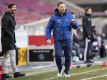 Hertha-Trainer Pal Dardai (r) war mit den ersten Trainingseinheiten nach der Quarantäne sehr zufrieden. Foto: Tom Weller/dpa