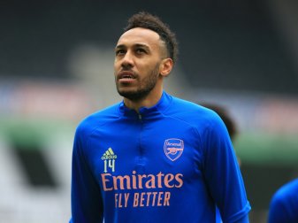 Pierre-Emerick Aubameyang dankt seinen Ärzten Pierre-Emerick Aubameyang dankt seinen Ärzten
