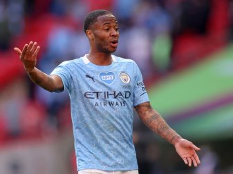 Sterling wurde bei Instagram rassistisch beschimpft Sterling wurde bei Instagram rassistisch beschimpft