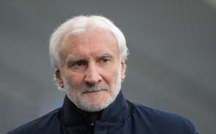 Völler lässt bei der Trainersuche alle Optionen offen