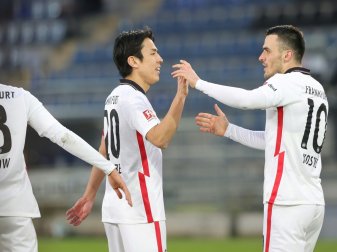 Makoto Hasebe (Mitte) nimmt sein Team in die Pflicht Makoto Hasebe (Mitte) nimmt sein Team in die Pflicht