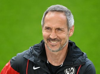 Adi Hütter glaubt an den Einzug in die Königsklasse Adi Hütter glaubt an den Einzug in die Königsklasse