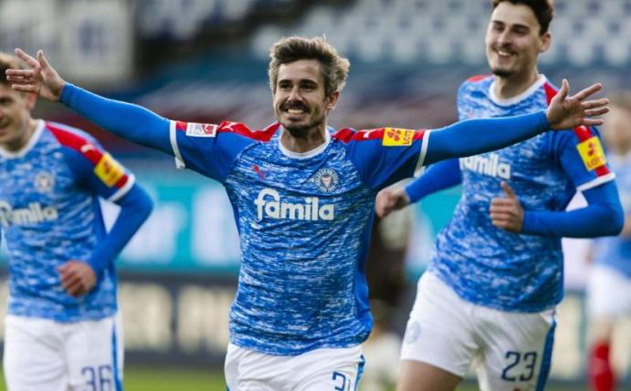 Holstein Kiel Gegen St. Pauli Holstein Kiel Gegen St. Pauli