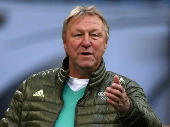 Klub-Ikone Horst Hrubesch vor seinem ersten Spiel Klub-Ikone Horst Hrubesch vor seinem ersten Spiel