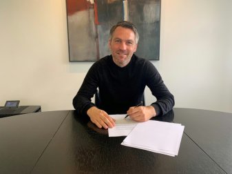 Jan Zimmermann unterschreibt einen Vertrag bis 2023 Jan Zimmermann unterschreibt einen Vertrag bis 2023