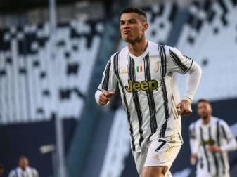 Cristiano Ronaldo gibt nun auch abseits des Platzes Gas Cristiano Ronaldo gibt nun auch abseits des Platzes Gas