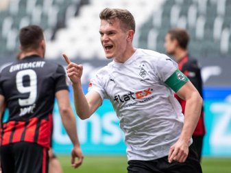 Kann sich eine Elternzeit für Fußball-Profis durchaus vorstellen: Gladbachs Matthias Ginter. Foto: Marius Becker/dpa