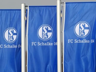 Dritter Schalke-Profi positiv getestet Dritter Schalke-Profi positiv getestet