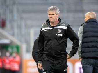 Hat noch Hoffnung auf den Kölner Klassenerhalt: FC-Coach Friedhelm Funkel. Foto: Matthias Balk/dpa