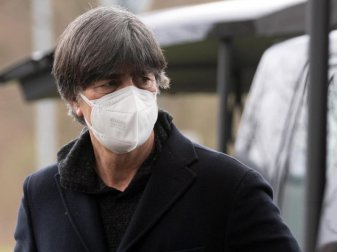 Bundestrainer Joachim Löw wird seinen Kader für die Europameisterschaft im Sommer am 19. Mai bekanntgeben. Foto: Federico Gambarini/dpa Bundestrainer Joachim Löw wird seinen Kader für die Europameisterschaft im Sommer am 19. Mai bekanntgeben. Foto: Federico Gambarini/dpa