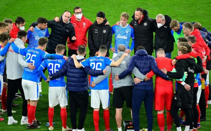 Kiel hat in Karlsruhe den ersten Matchball vergeben