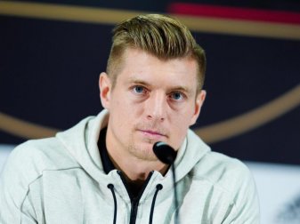 Sieht sich trotz seiner Corona-Infektion bereit für die EM: Toni Kroos. Foto: Uwe Anspach/dpa Sieht sich trotz seiner Corona-Infektion bereit für die EM: Toni Kroos. Foto: Uwe Anspach/dpa