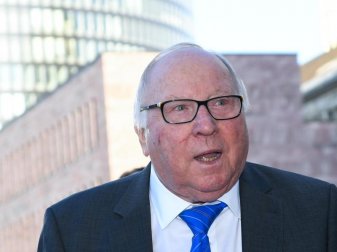 Hat genug von der 2. Liga: HSV-Legender Uwe Seeler. Foto: Ina Fassbender/dpa