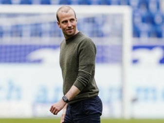 Beendet gegen Hertha BSC seine erste Saison als Bundesliga-Trainer: Hoffenheims Sebastian Hoeneß. Foto: Uwe Anspach/dpa Beendet gegen Hertha BSC seine erste Saison als Bundesliga-Trainer: Hoffenheims Sebastian Hoeneß. Foto: Uwe Anspach/dpa