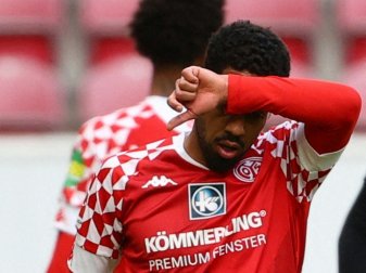 Linksverteidiger Phillipp Mwene verlässt Mainz Linksverteidiger Phillipp Mwene verlässt Mainz