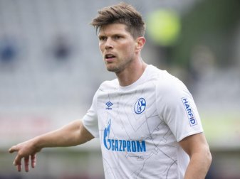 Hat noch keine Entscheidung über einen möglichen Verbleib auf Schalke getroffen: Klaas-Jan Huntelaar. Foto: Tom Weller/dpa Hat noch keine Entscheidung über einen möglichen Verbleib auf Schalke getroffen: Klaas-Jan Huntelaar. Foto: Tom Weller/dpa