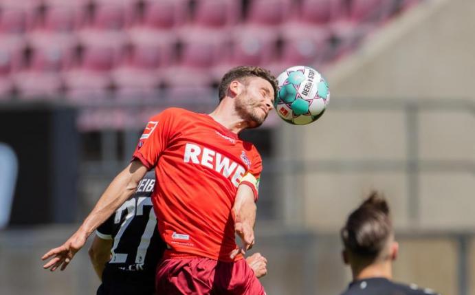 Kann sich ein weiteres Jahr 2. Liga mit dem 1. FC Köln vorstellen: Jonas Hector. Foto: Rolf Vennenbernd/dpa