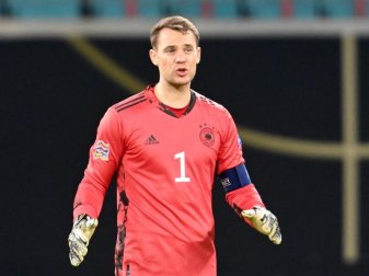 DFB-Torwart Manuel Neuer freut sich, dass Thomas Müller und Mats Hummels in die Nationalmannschaft zurückkehren. Foto: Robert Michael/dpa-Zentralbild/dpa DFB-Torwart Manuel Neuer freut sich, dass Thomas Müller und Mats Hummels in die Nationalmannschaft zurückkehren. Foto: Robert Michael/dpa-Zentralbild/dpa