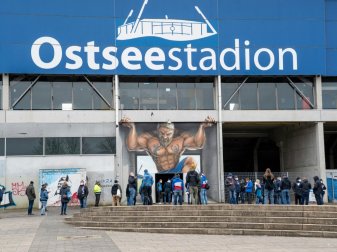 Hansa Rostock kehrt in die 2. Liga zurück Hansa Rostock kehrt in die 2. Liga zurück