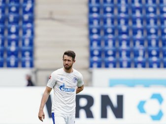 Verzichtete freiwillig auf einen Einsatz gegen Köln: Schalkes Mark Uth. Foto: Uwe Anspach/dpa Verzichtete freiwillig auf einen Einsatz gegen Köln: Schalkes Mark Uth. Foto: Uwe Anspach/dpa