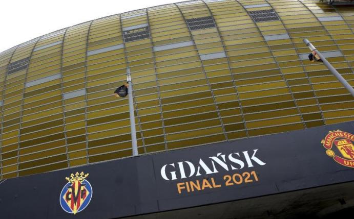 In der «Polsat Plus Arena» in Danzig findet das Endspiel zwischen United und Villarreal statt. Foto: Michael Sohn/AP/dpa