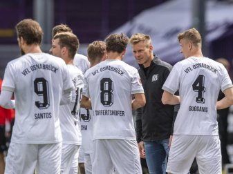 Trainer Markus Feldhoff will mit dem VfL Osnabrück die Klasse halten. Foto: David Inderlied/dpa Trainer Markus Feldhoff will mit dem VfL Osnabrück die Klasse halten. Foto: David Inderlied/dpa